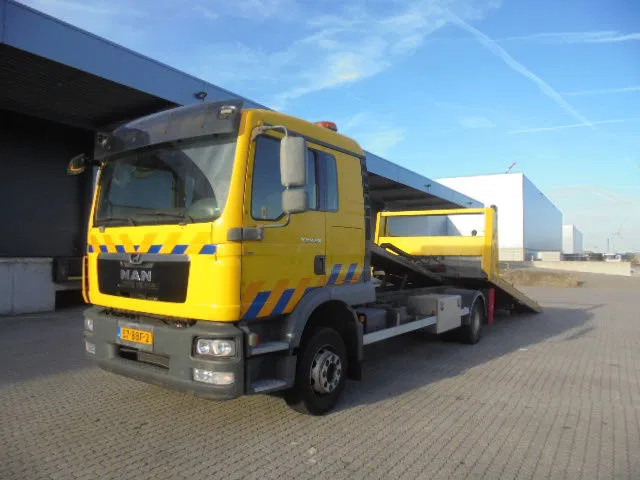 MAN TGM 12.250 NL TRUCK - شاحنة سحب: صورة 1 MAN TGM 12.250 NL TRUCK - شاحنة سحب: صورة 1