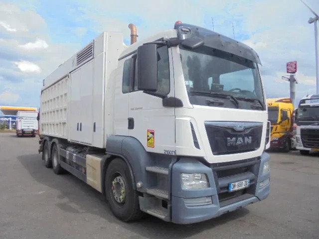 MAN TGS 33.440 ZAND ZUIGER - شاحنة الشفط: صورة 3 MAN TGS 33.440 ZAND ZUIGER - شاحنة الشفط: صورة 3