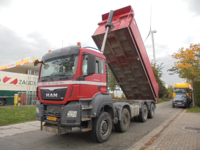 MAN TGS 41.440 8X8 NL TRUCK MANUAL GEARBOX - شاحنة قلاب: صورة 1 MAN TGS 41.440 8X8 NL TRUCK MANUAL GEARBOX - شاحنة قلاب: صورة 1