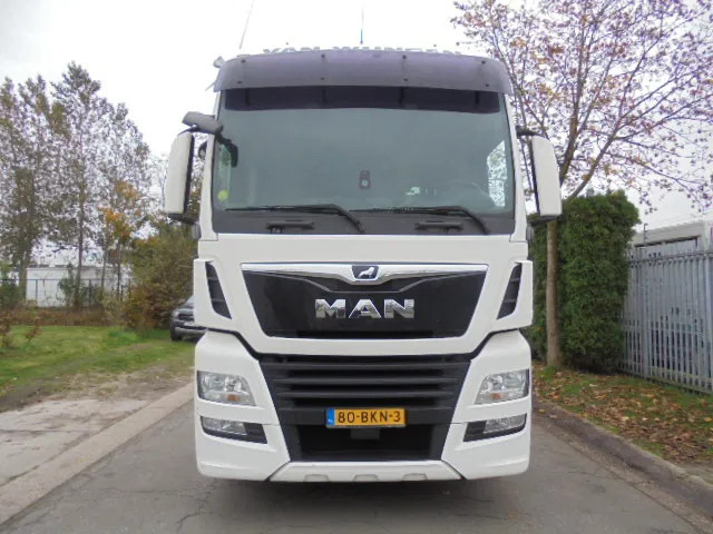 MAN TGX 26.500 XXL 6X2 NIEUW TYPE TACHOGRAAF - وحدة جر: صورة 2 MAN TGX 26.500 XXL 6X2 NIEUW TYPE TACHOGRAAF - وحدة جر: صورة 2
