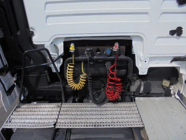 وحدة جر MAN TGX 440 XL EUR6 ADR PTO: صورة 7 وحدة جر MAN TGX 440 XL EUR6 ADR PTO: صورة 7