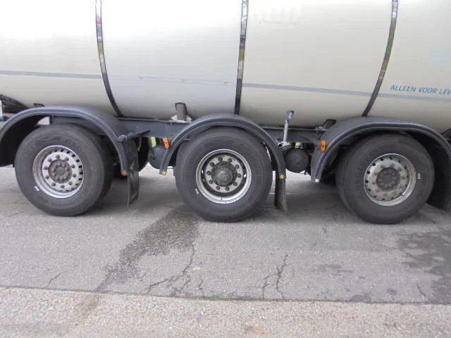 نصف مقطورة صهريج Magyar S43 EDD: صورة 6 نصف مقطورة صهريج Magyar S43 EDD: صورة 6