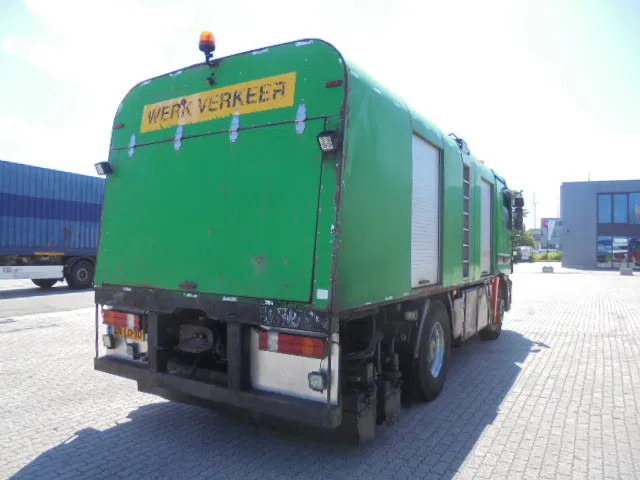 Mercedes-Benz Actros 1831 1831 Bitumensprayer - شاحنة صهريج: صورة 5 Mercedes-Benz Actros 1831 1831 Bitumensprayer - شاحنة صهريج: صورة 5
