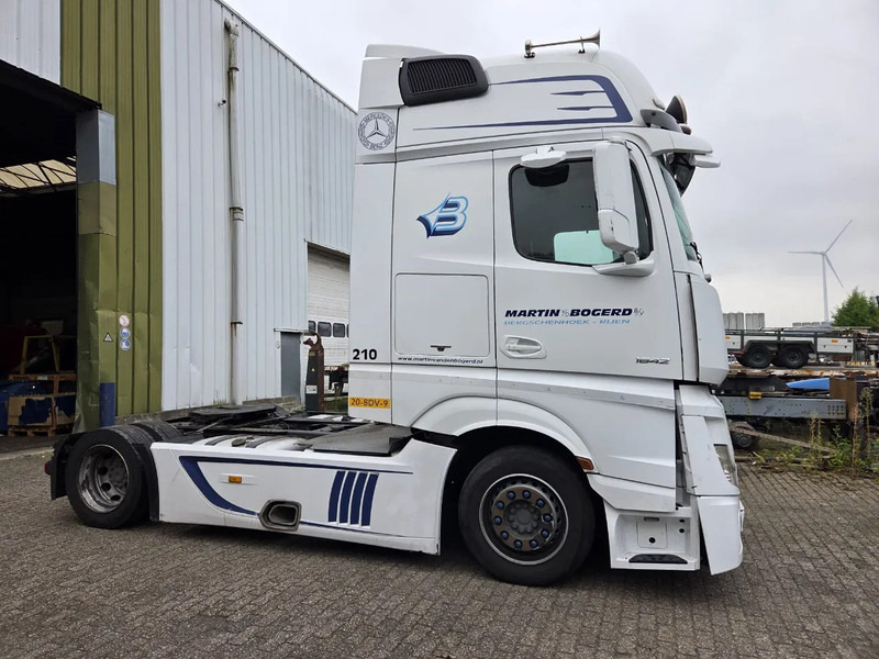 Mercedes-Benz Actros 1842 LS CABINE SCHADE NL TRUCK - وحدة جر: صورة 3 Mercedes-Benz Actros 1842 LS CABINE SCHADE NL TRUCK - وحدة جر: صورة 3
