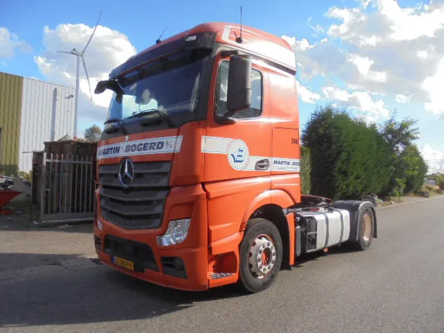 Mercedes-Benz Actros 1842 LS ENGINE NOT OK - وحدة جر: صورة 1 Mercedes-Benz Actros 1842 LS ENGINE NOT OK - وحدة جر: صورة 1