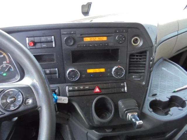 وحدة جر Mercedes-Benz Actros 1842 LS EUR6: صورة 10