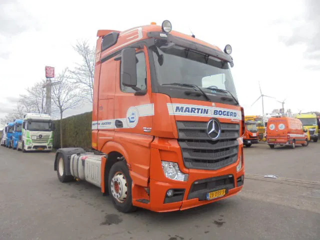 Mercedes-Benz Actros 1842 LS NL TRUCK - وحدة جر: صورة 3 Mercedes-Benz Actros 1842 LS NL TRUCK - وحدة جر: صورة 3