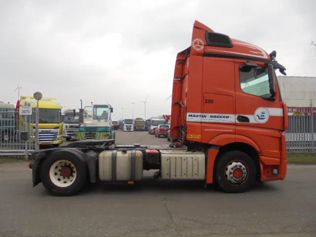 Mercedes-Benz Actros 1842 LS NL TRUCK - وحدة جر: صورة 4 Mercedes-Benz Actros 1842 LS NL TRUCK - وحدة جر: صورة 4