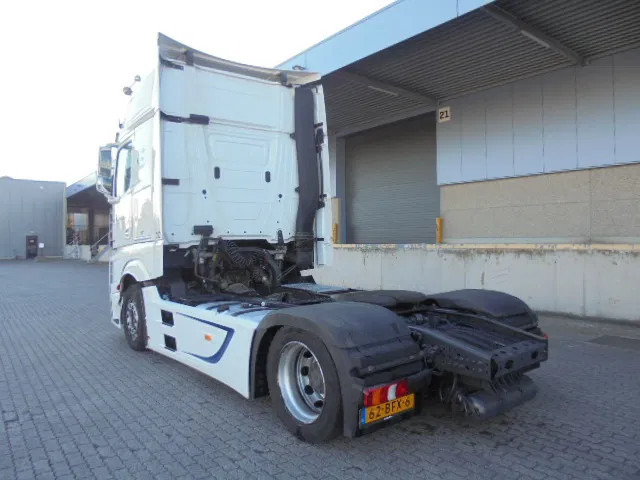 Mercedes-Benz Actros 1842 LS NL TRUCK - وحدة جر: صورة 5 Mercedes-Benz Actros 1842 LS NL TRUCK - وحدة جر: صورة 5