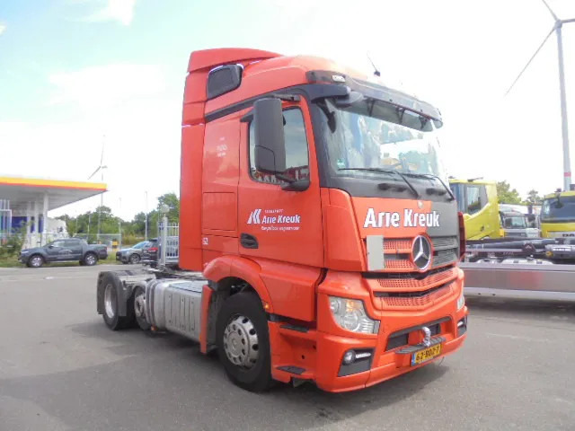 Mercedes-Benz Actros 2343 6X2 VOORLOOPAS - وحدة جر: صورة 3 Mercedes-Benz Actros 2343 6X2 VOORLOOPAS - وحدة جر: صورة 3
