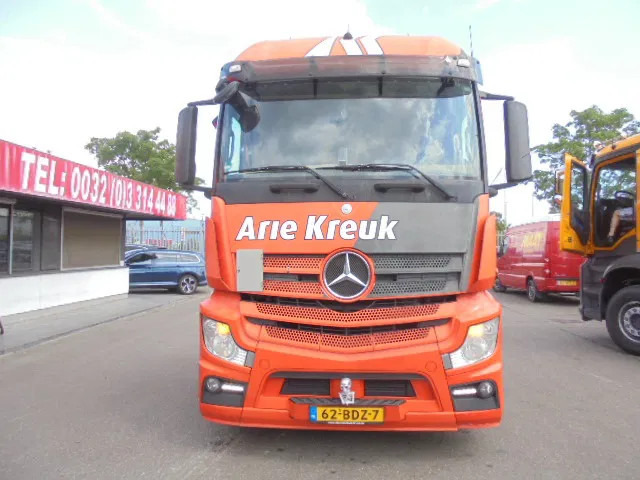 Mercedes-Benz Actros 2343 6X2 VOORLOOPAS - وحدة جر: صورة 2 Mercedes-Benz Actros 2343 6X2 VOORLOOPAS - وحدة جر: صورة 2