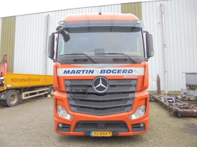 Mercedes-Benz Actros 2542 LS 6X2 ENGINE BROKE - شاحنات الحاويات / جسم علوي قابل للتغيير شاحنة: صورة 2 Mercedes-Benz Actros 2542 LS 6X2 ENGINE BROKE - شاحنات الحاويات / جسم علوي قابل للتغيير شاحنة: صورة 2