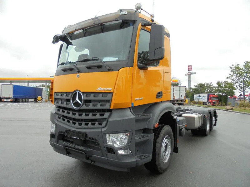 Mercedes-Benz Arocs AROCS 2848 6X2 MET FABRIEKS GARANTIE - شاحنة هيكل كابينة: صورة 1 Mercedes-Benz Arocs AROCS 2848 6X2 MET FABRIEKS GARANTIE - شاحنة هيكل كابينة: صورة 1