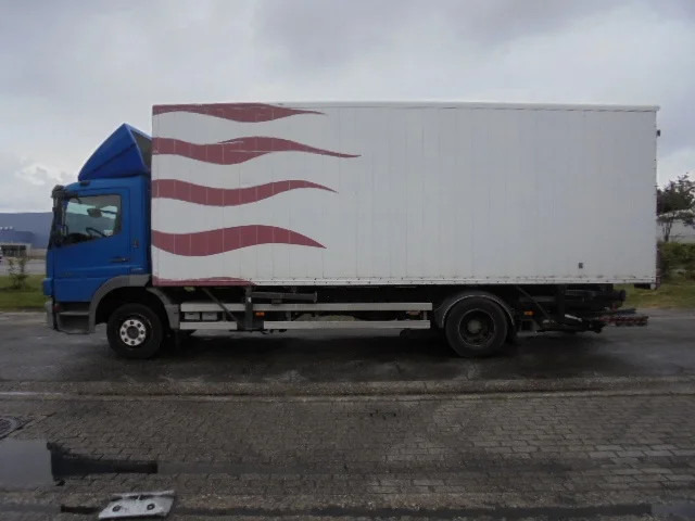 Mercedes-Benz Atego 1218 - شاحنة مقفلة: صورة 2 Mercedes-Benz Atego 1218 - شاحنة مقفلة: صورة 2