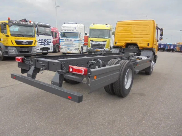 Mercedes-Benz Atego 1518 NEW DEMO MET FABRIEKS GARANTIE - شاحنة هيكل كابينة: صورة 4 Mercedes-Benz Atego 1518 NEW DEMO MET FABRIEKS GARANTIE - شاحنة هيكل كابينة: صورة 4