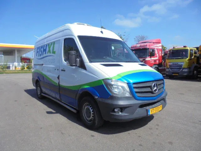 Mercedes-Benz Sprinter 313 FRIGO NL TRUCK - شاحنة مُبرّدة للتوصيل: صورة 3 Mercedes-Benz Sprinter 313 FRIGO NL TRUCK - شاحنة مُبرّدة للتوصيل: صورة 3