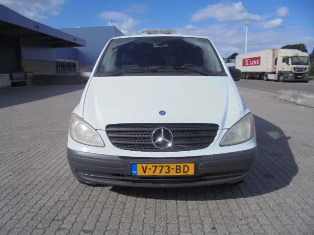 Mercedes-Benz Vito 110 NL - فان المدمجة, الشاحنات الصغيرة كابينة مزدوجة: صورة 2 Mercedes-Benz Vito 110 NL - فان المدمجة, الشاحنات الصغيرة كابينة مزدوجة: صورة 2
