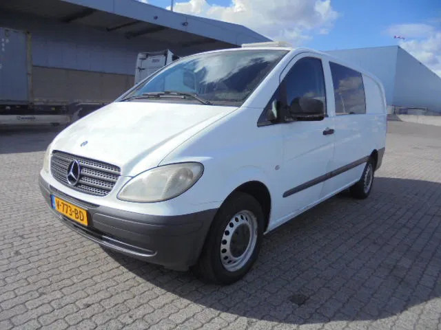 Mercedes-Benz Vito 110 NL - فان المدمجة, الشاحنات الصغيرة كابينة مزدوجة: صورة 1 Mercedes-Benz Vito 110 NL - فان المدمجة, الشاحنات الصغيرة كابينة مزدوجة: صورة 1