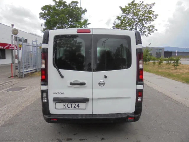Nissan NV 300 - حافلة: صورة 5 Nissan NV 300 - حافلة: صورة 5