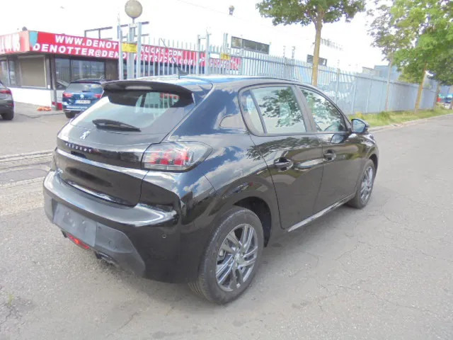 Peugeot 208 208 NEW TAX FREE - هاتشباك: صورة 5 Peugeot 208 208 NEW TAX FREE - هاتشباك: صورة 5
