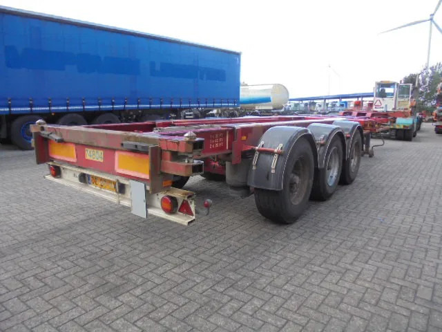 Renders RPCC 12-27 - نصف مقطورة لنقل الحاويات: صورة 3 Renders RPCC 12-27 - نصف مقطورة لنقل الحاويات: صورة 3