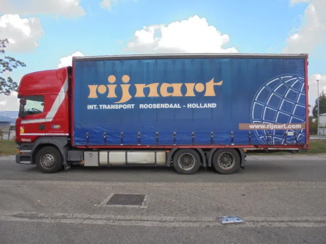 Scania R400 6X2 RETARDER BDF - شاحنة مقفلة: صورة 5 Scania R400 6X2 RETARDER BDF - شاحنة مقفلة: صورة 5