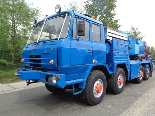 Tatra T 815 8X8 EX AMRY - شاحنة سحب: صورة 1 Tatra T 815 8X8 EX AMRY - شاحنة سحب: صورة 1