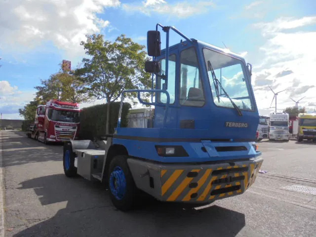 Terberg YT 182 NL KENTEKEN - جرار المحطة: صورة 3 Terberg YT 182 NL KENTEKEN - جرار المحطة: صورة 3