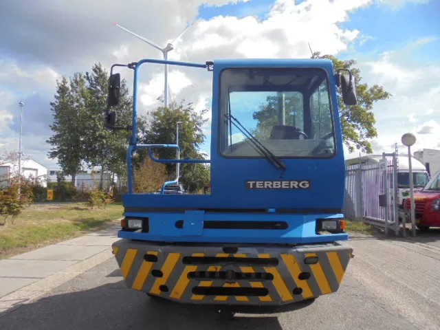 Terberg YT 182 NL KENTEKEN - جرار المحطة: صورة 2 Terberg YT 182 NL KENTEKEN - جرار المحطة: صورة 2