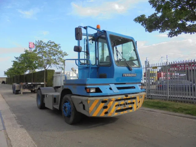 Terberg YT 182 + REGISTRATION - جرار المحطة: صورة 3 Terberg YT 182 + REGISTRATION - جرار المحطة: صورة 3