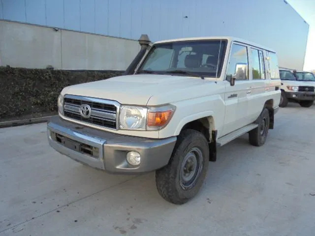 Toyota Land Cruiser HZJ76L-RKMRS 4WD ONLY EXPORT OUT THE EU - سيارة: صورة 1 Toyota Land Cruiser HZJ76L-RKMRS 4WD ONLY EXPORT OUT THE EU - سيارة: صورة 1