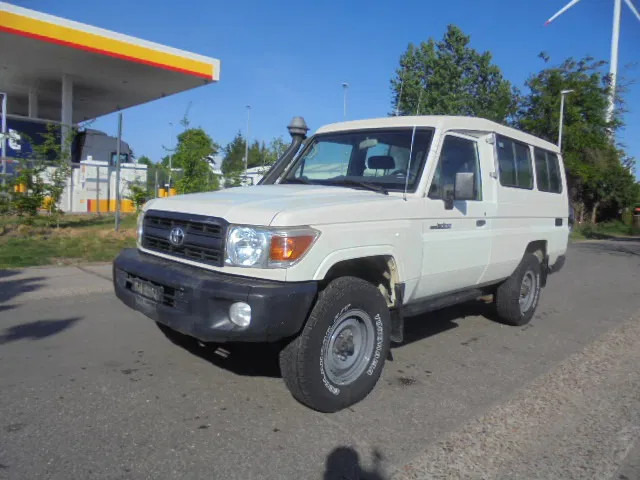 Toyota Land Cruiser HZJ78L 4X4 EXPORT OUTSIDE EU ONLY - سيارة: صورة 1 Toyota Land Cruiser HZJ78L 4X4 EXPORT OUTSIDE EU ONLY - سيارة: صورة 1