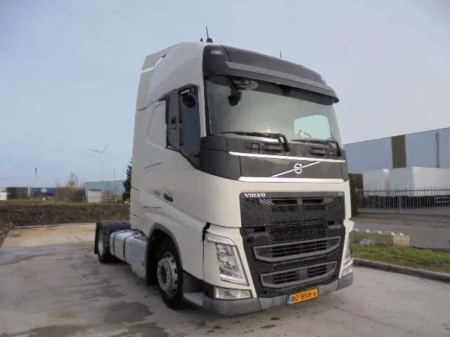 Volvo FH 420 MEGA NL TRUCK APK /TUV 01-05-2026 - وحدة جر: صورة 3 Volvo FH 420 MEGA NL TRUCK APK /TUV 01-05-2026 - وحدة جر: صورة 3