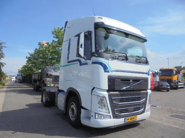 Volvo FH 420 NL TRUCK - وحدة جر: صورة 3 Volvo FH 420 NL TRUCK - وحدة جر: صورة 3