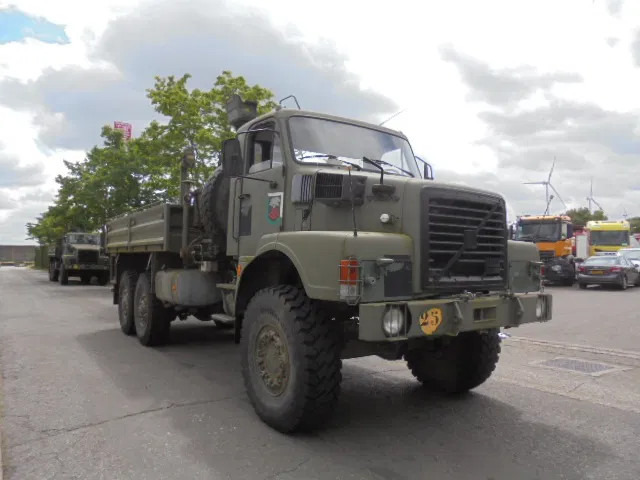 Volvo N 10 6X6 L + FASSI 3X IN STOCK - شاحنات مسطحة, شاحنة كرين: صورة 3 Volvo N 10 6X6 L + FASSI 3X IN STOCK - شاحنات مسطحة, شاحنة كرين: صورة 3