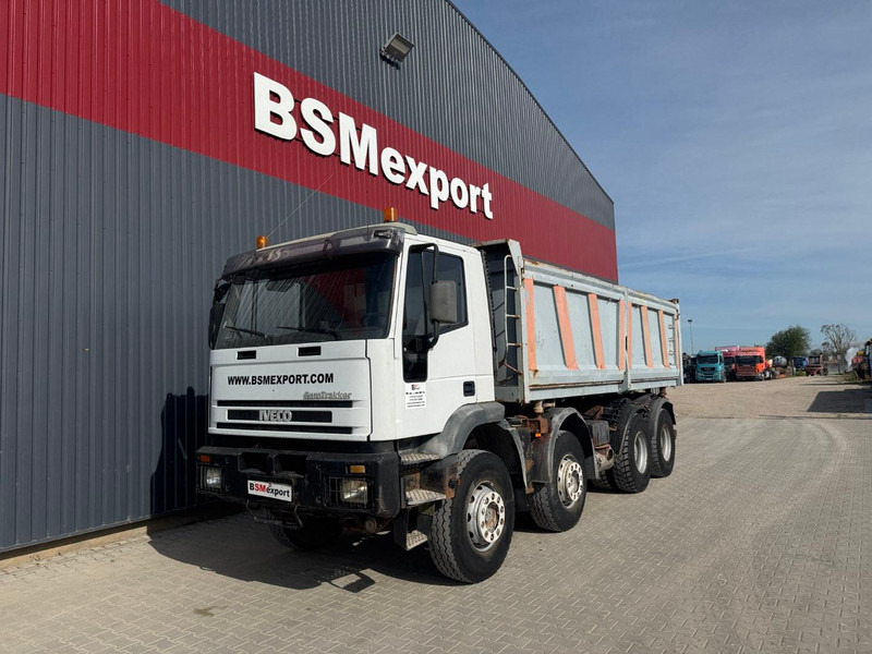 Iveco Trakker 410E42, manual pump - شاحنة قلاب: صورة 1 Iveco Trakker 410E42, manual pump - شاحنة قلاب: صورة 1
