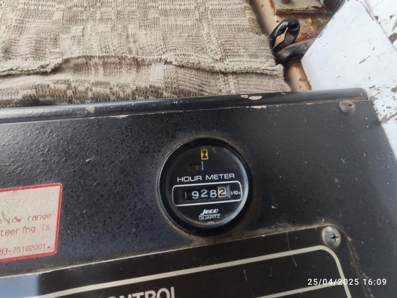 Kato KA400E - موبايل كرين: صورة 5 Kato KA400E - موبايل كرين: صورة 5