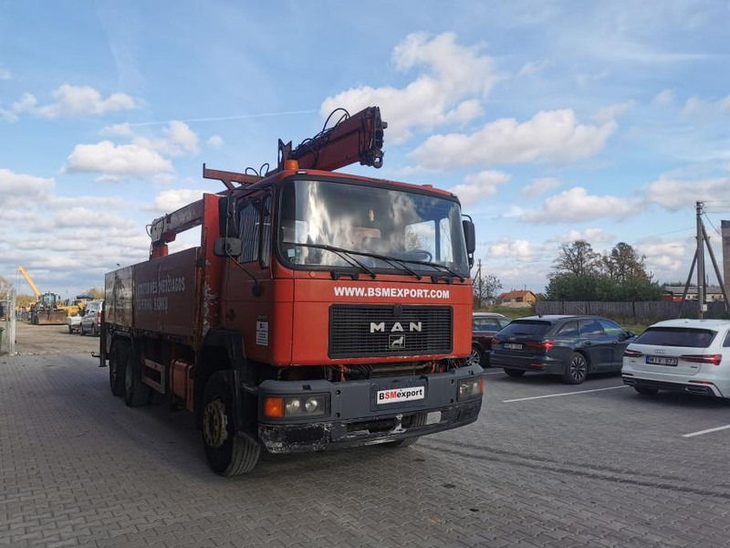 MAN 25.422 6x4 full spring - شاحنات مسطحة: صورة 4 MAN 25.422 6x4 full spring - شاحنات مسطحة: صورة 4