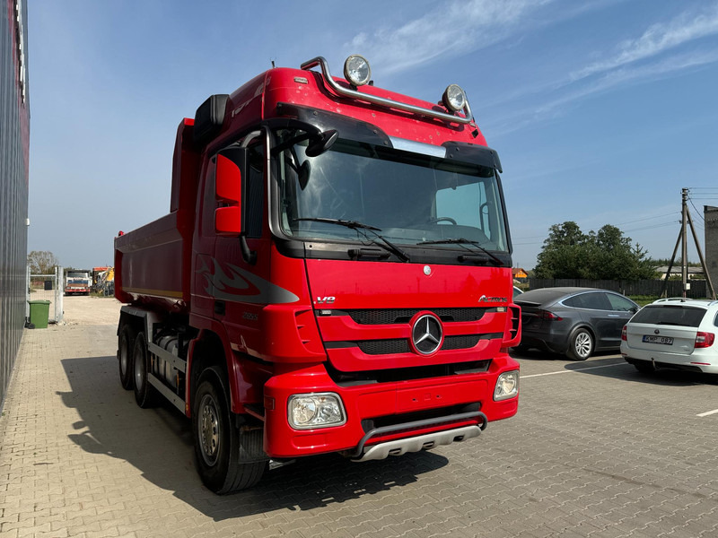 Mercedes-Benz Actros 2655 V8 full steel - شاحنة قلاب: صورة 2 Mercedes-Benz Actros 2655 V8 full steel - شاحنة قلاب: صورة 2
