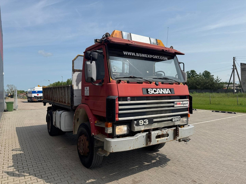 Scania 93, 4x4 - شاحنة قلاب: صورة 3 Scania 93, 4x4 - شاحنة قلاب: صورة 3