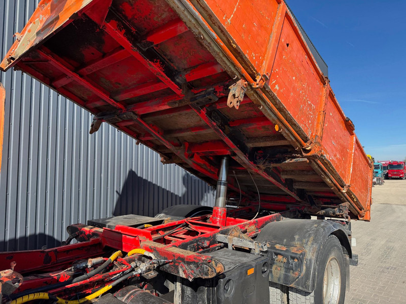 شاحنة قلاب, شاحنة كرين Scania R113H 320: صورة 11
