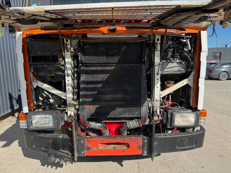 شاحنة قلاب, شاحنة كرين Scania R113H 320: صورة 17