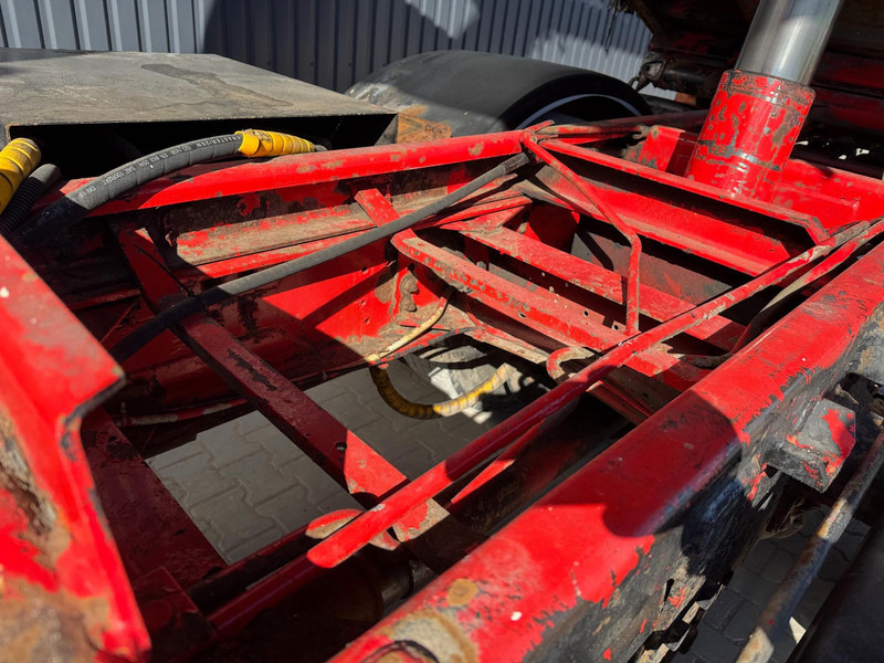 شاحنة قلاب, شاحنة كرين Scania R113H 320: صورة 14
