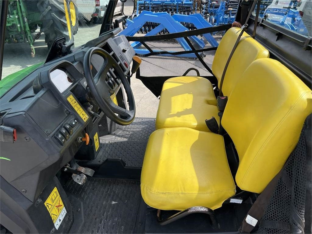 مركبة لجميع التضاريس John Deere XUV865M: صورة 6