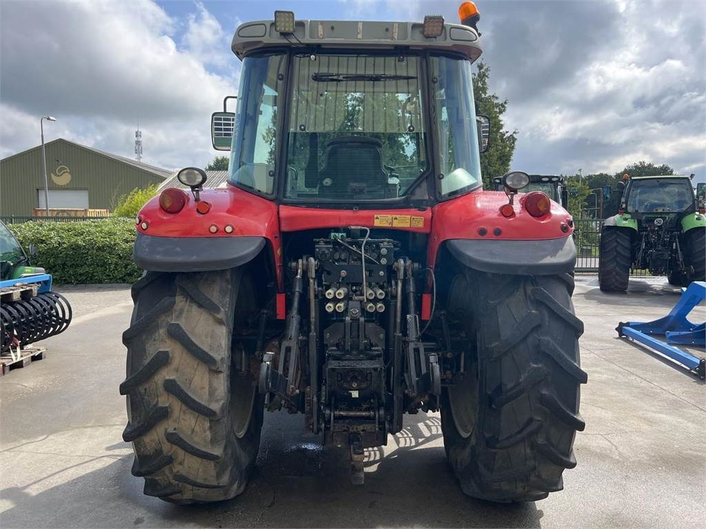Massey Ferguson 6480 Dyna 6 - جرار: صورة 4 Massey Ferguson 6480 Dyna 6 - جرار: صورة 4