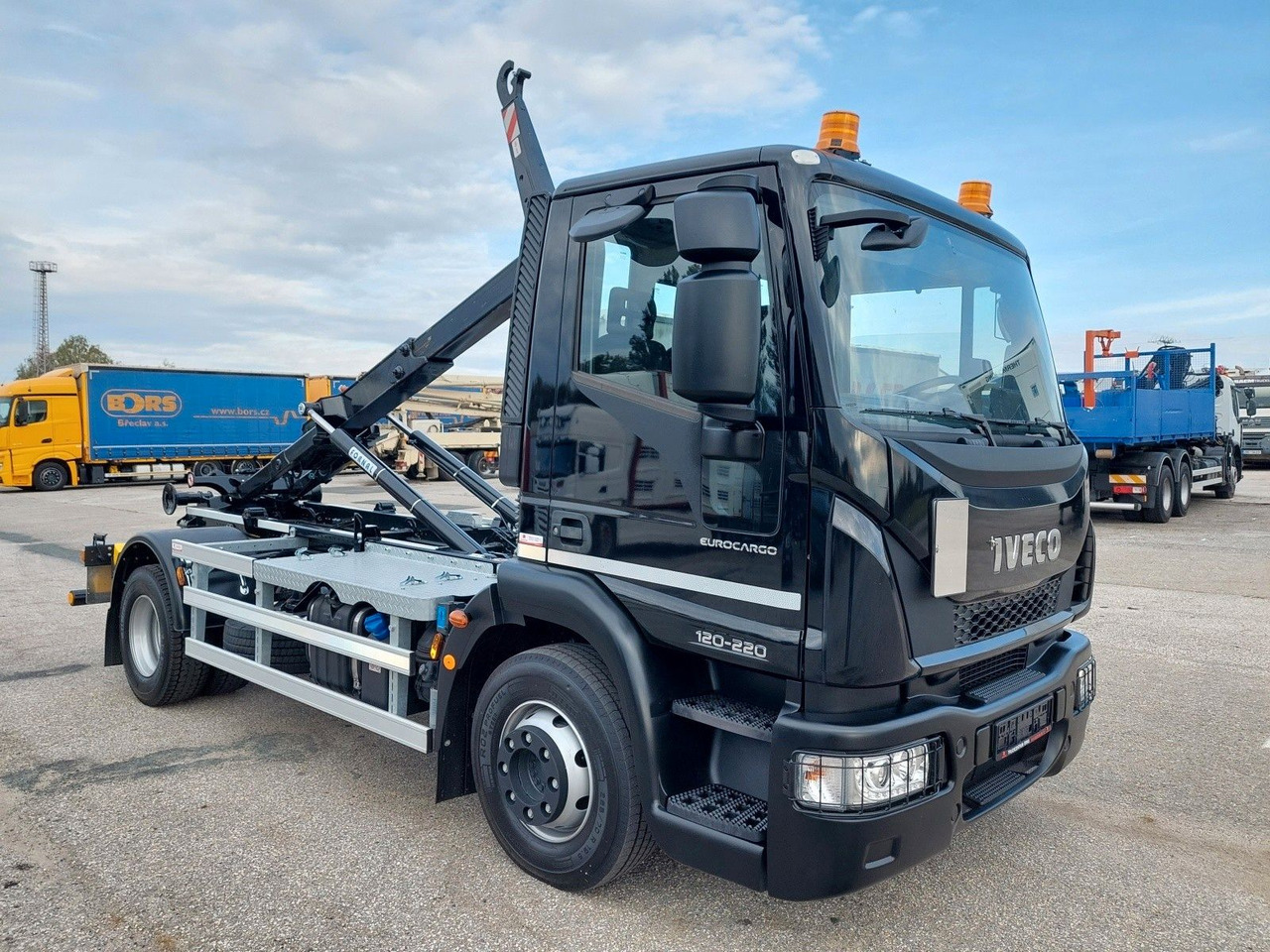 Iveco Eurocargo 120E22 - SOFORT verfügbar - شاحنة ذات خطاف: صورة 2 Iveco Eurocargo 120E22 - SOFORT verfügbar - شاحنة ذات خطاف: صورة 2
