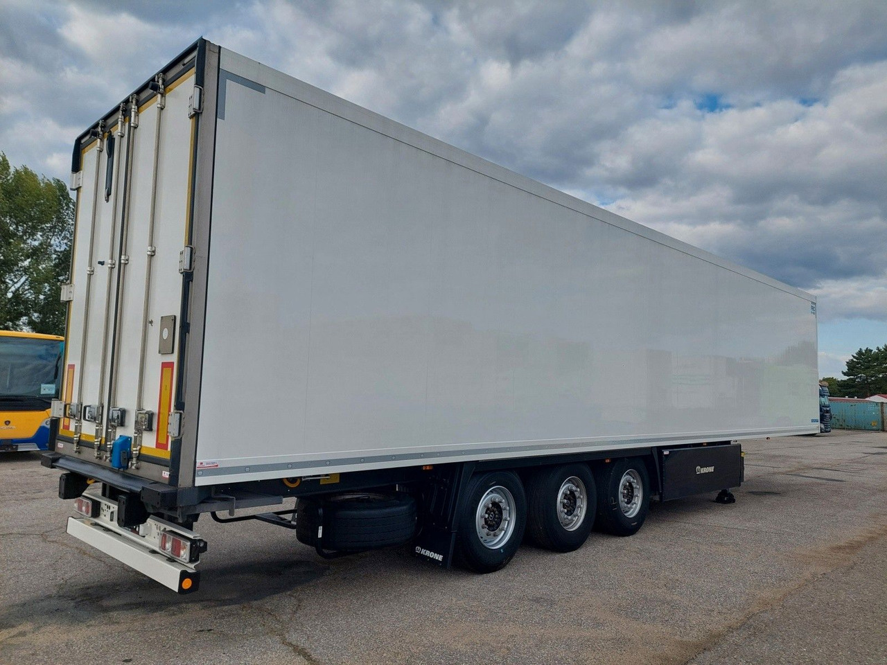 Krone SD Thermo King SLXi 300 - نصف مقطورة مُبرِّدة: صورة 4 Krone SD Thermo King SLXi 300 - نصف مقطورة مُبرِّدة: صورة 4