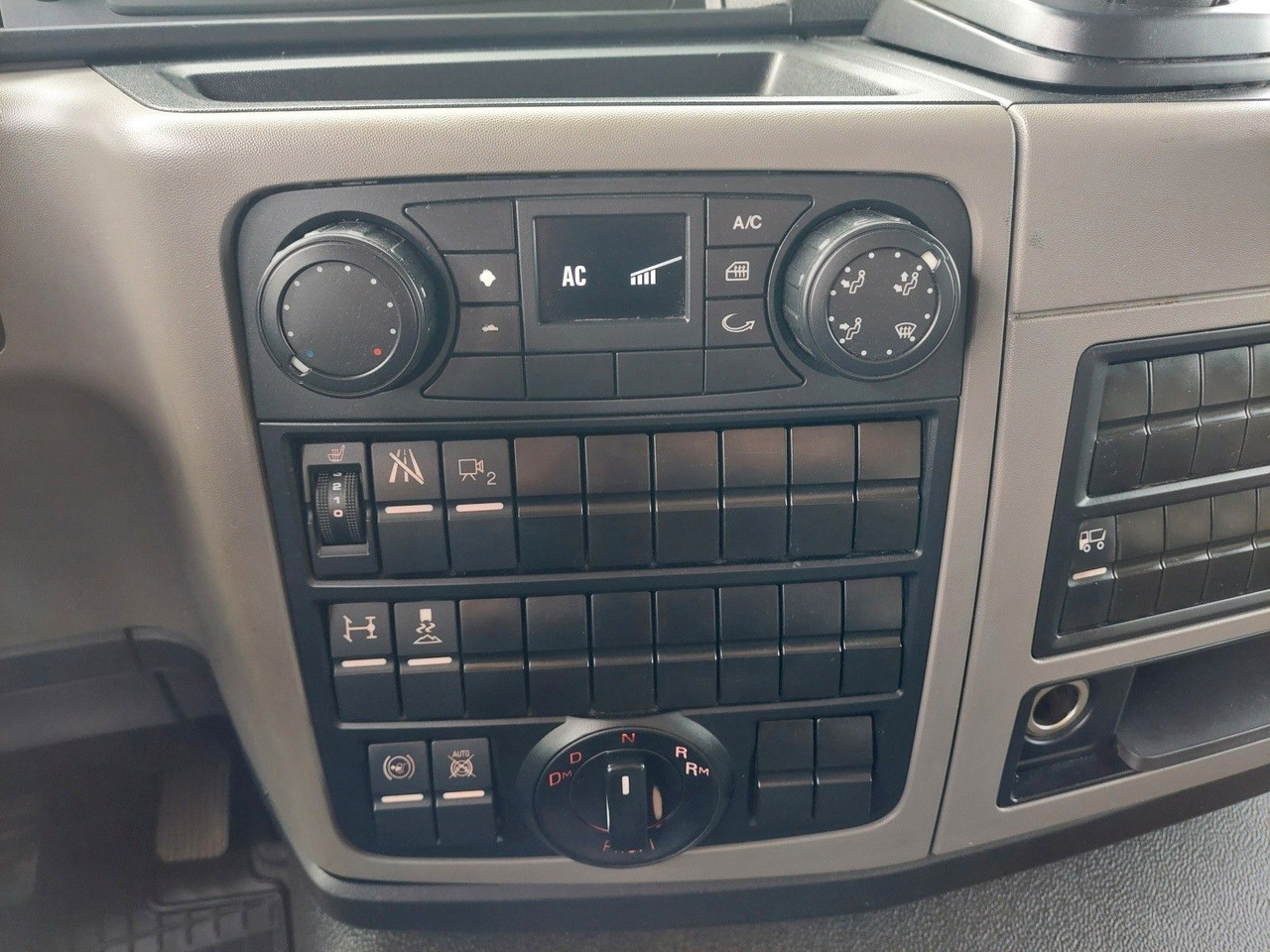 MAN TGL 12.250 BL 4x2 MAN TGL 12.250 BL 4x2: صورة 36