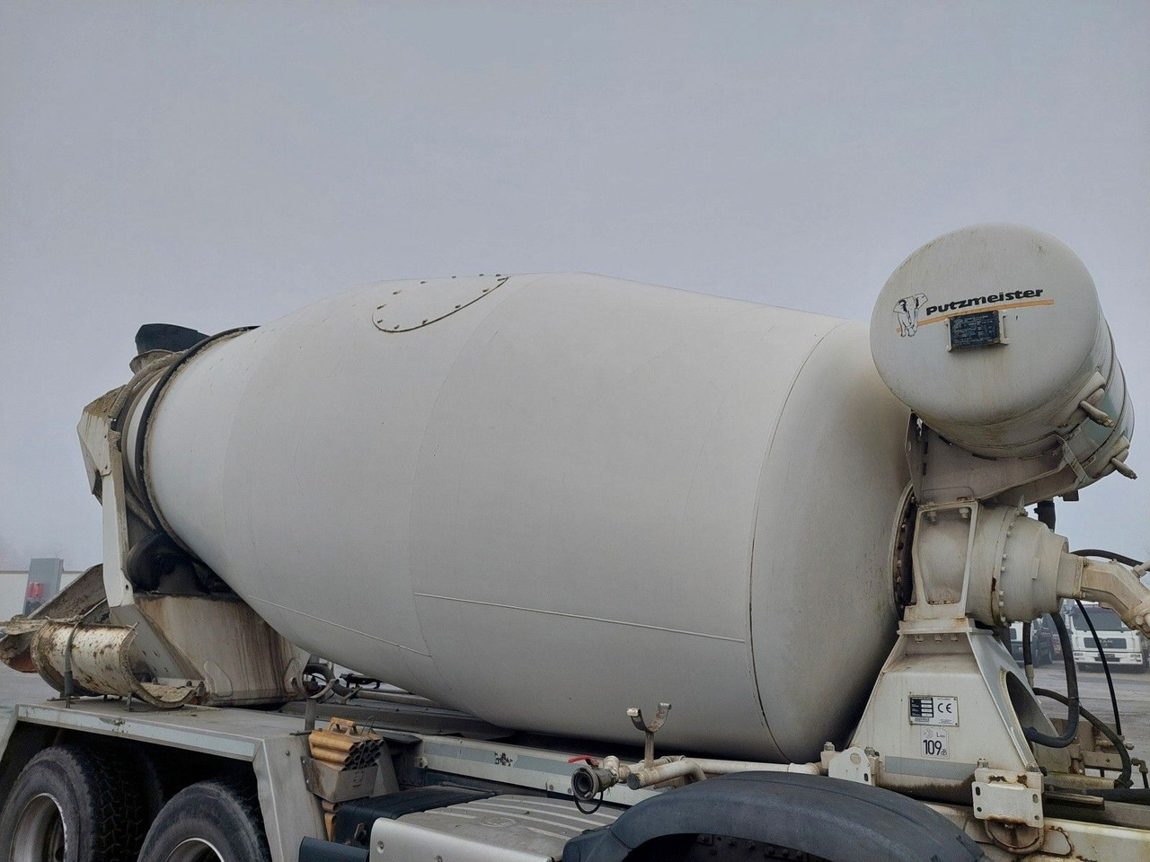 شاحنة خلاطة خرسانة MAN TGS 32.420 BB Intermix 9m3 8x4: صورة 8 شاحنة خلاطة خرسانة MAN TGS 32.420 BB Intermix 9m3 8x4: صورة 8