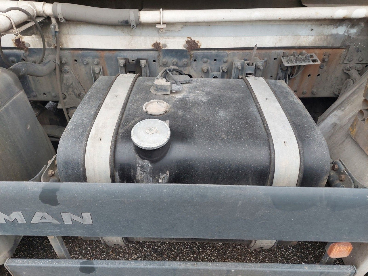 شاحنة خلاطة خرسانة MAN TGS 32.420 BB Intermix 9m3 8x4: صورة 15 شاحنة خلاطة خرسانة MAN TGS 32.420 BB Intermix 9m3 8x4: صورة 15